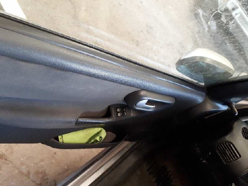 opel corsa c del año 2004