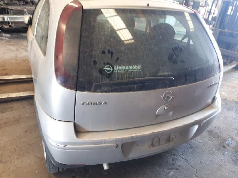 opel corsa c del año 2004