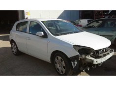 opel astra h berlina del año 2004