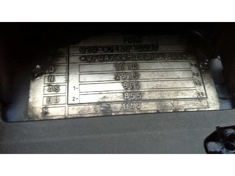 ford focus berlina (cak) del año 2002