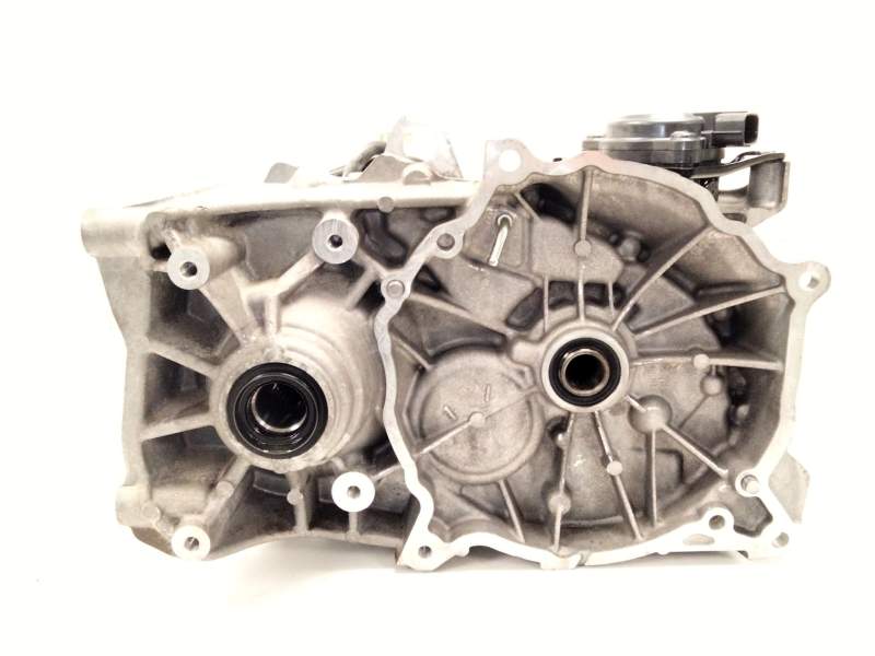 Recambio de caja cambios para nissan leaf (ze0) electric referencia OEM IAM 320103NF50  