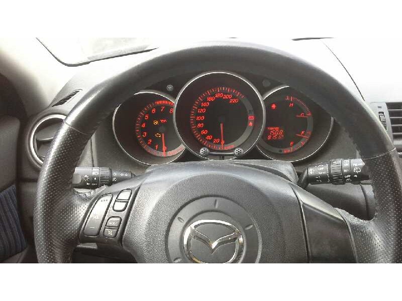 mazda 3 berlina (bk) del año 2004