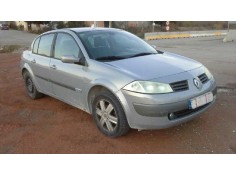 renault megane ii classic berlina del año 2005