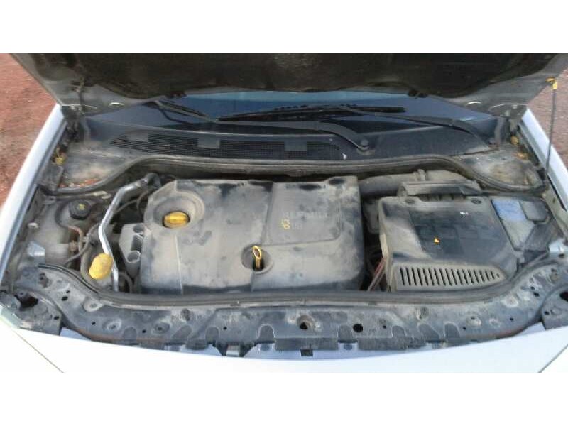 renault megane ii classic berlina del año 2005