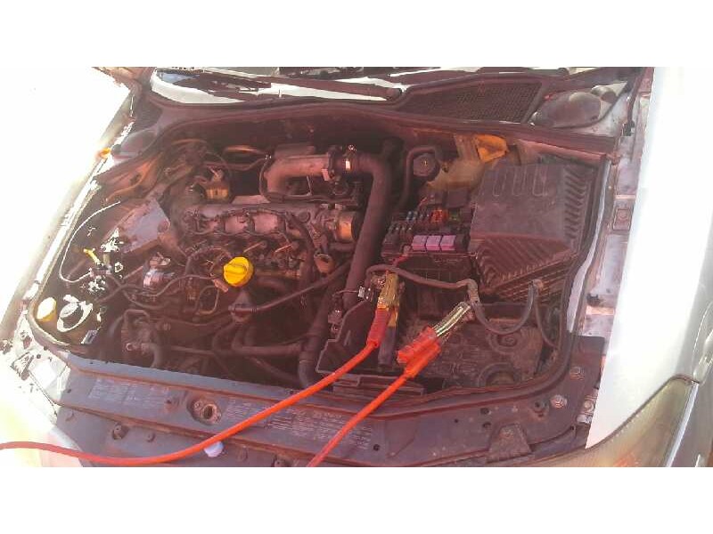 renault laguna ii (bg0) del año 2001