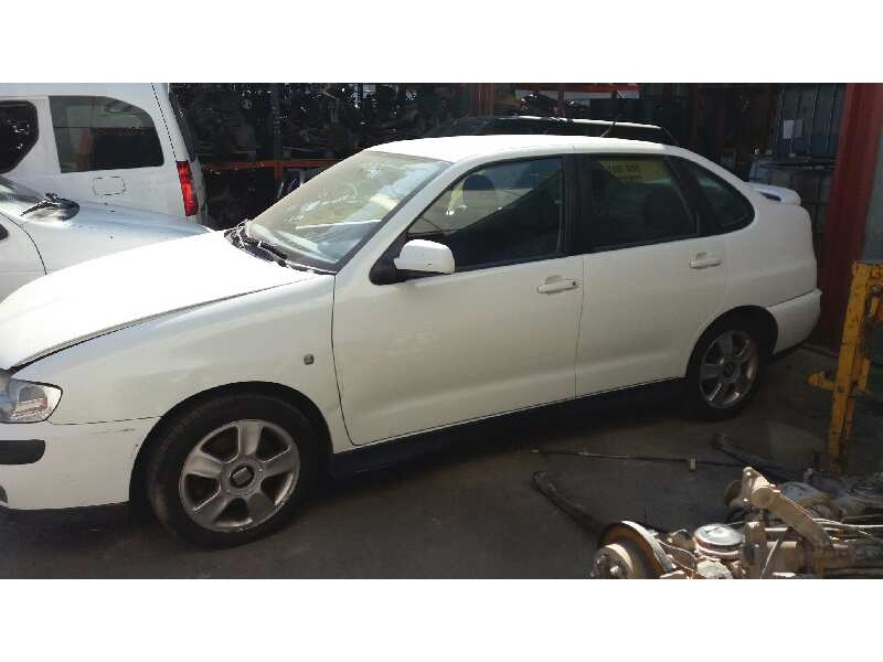 seat cordoba berlina (6k2) del año 1999