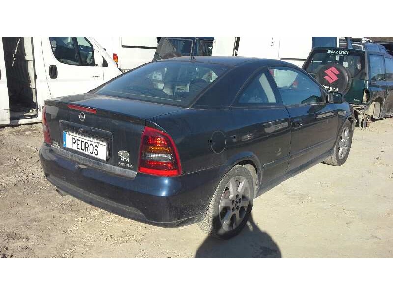 opel astra g coupé del año 2001