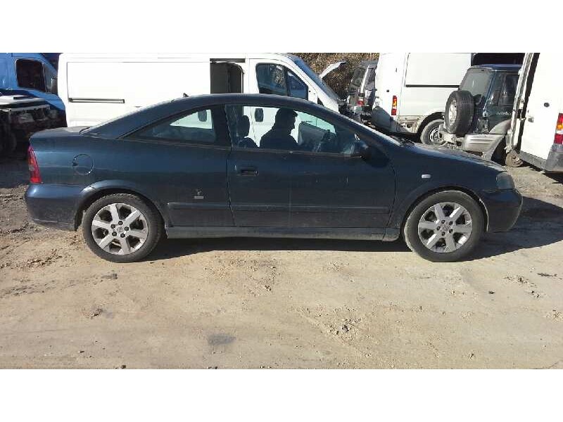 opel astra g coupé del año 2001