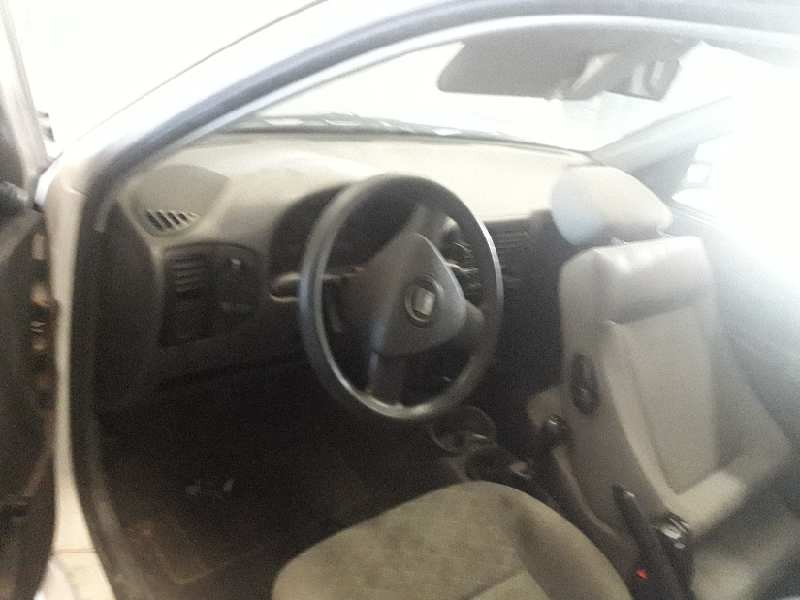 seat inca (6k9) del año 2001