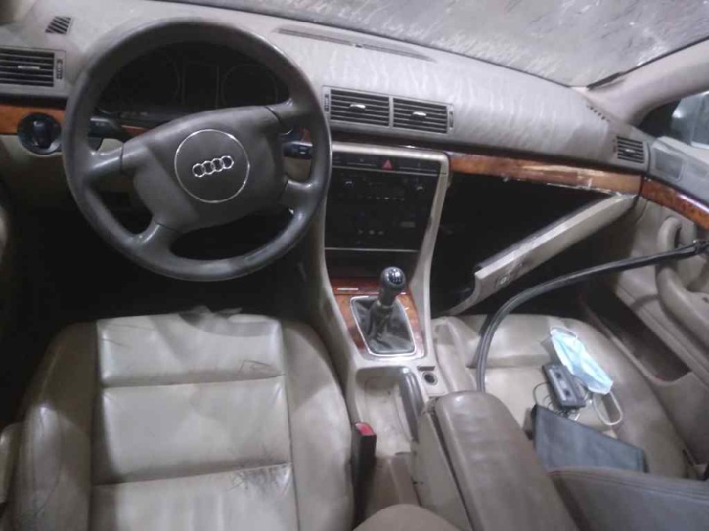 audi a4 berlina (8e) del año 2001