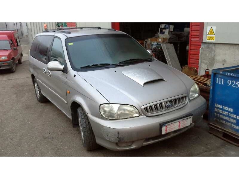 kia carnival del año 2000