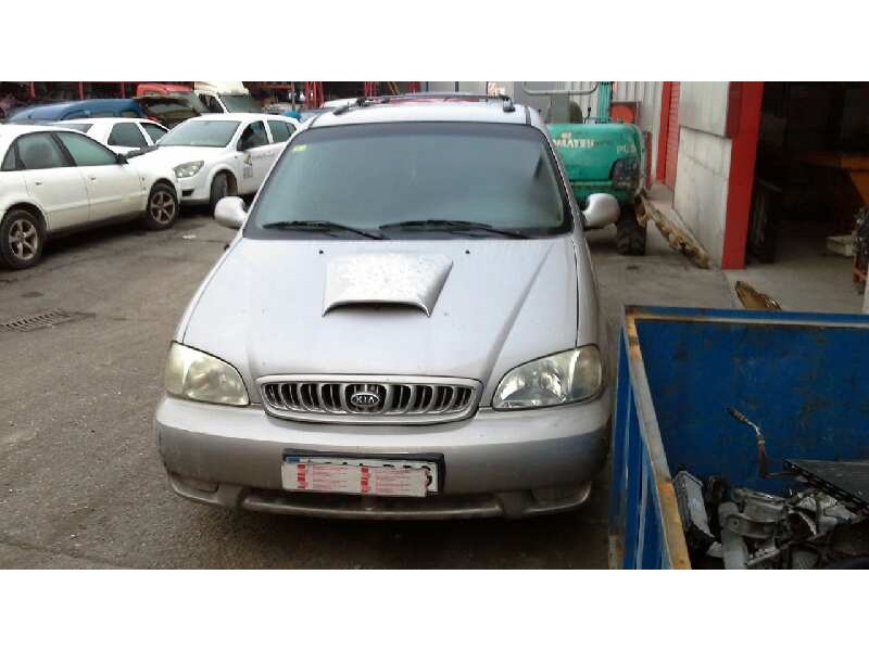 kia carnival del año 2000