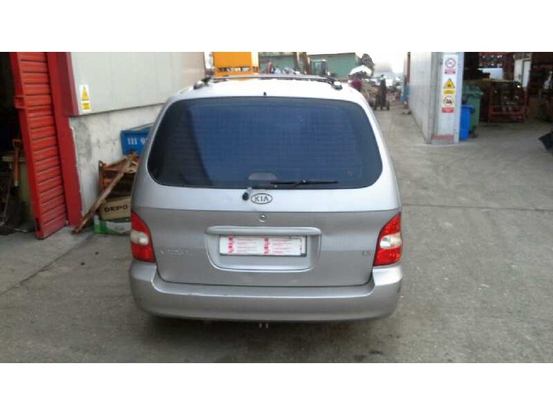 kia carnival del año 2000