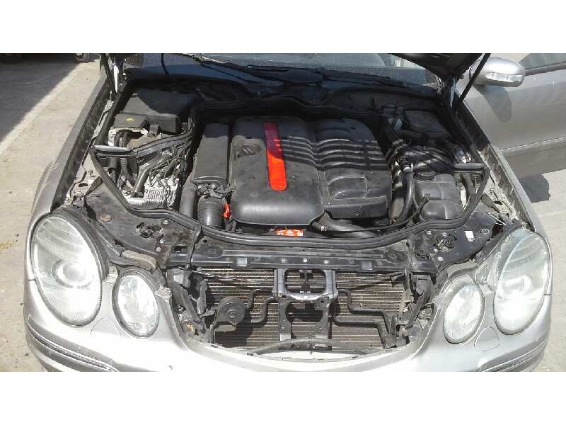 mercedes-benz clase e (w211) berlina del año 2003