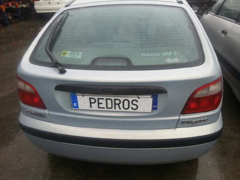 renault megane i fase 2 berlina (ba0) del año 2001