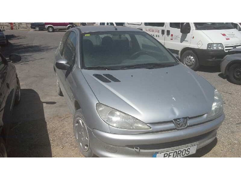 peugeot 206 berlina del año 1999