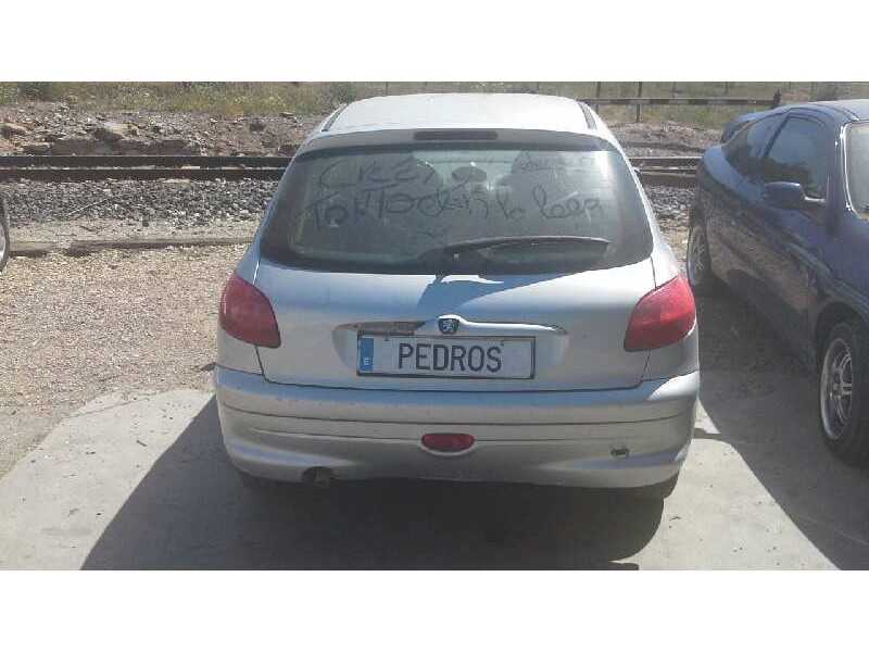 peugeot 206 berlina del año 1999