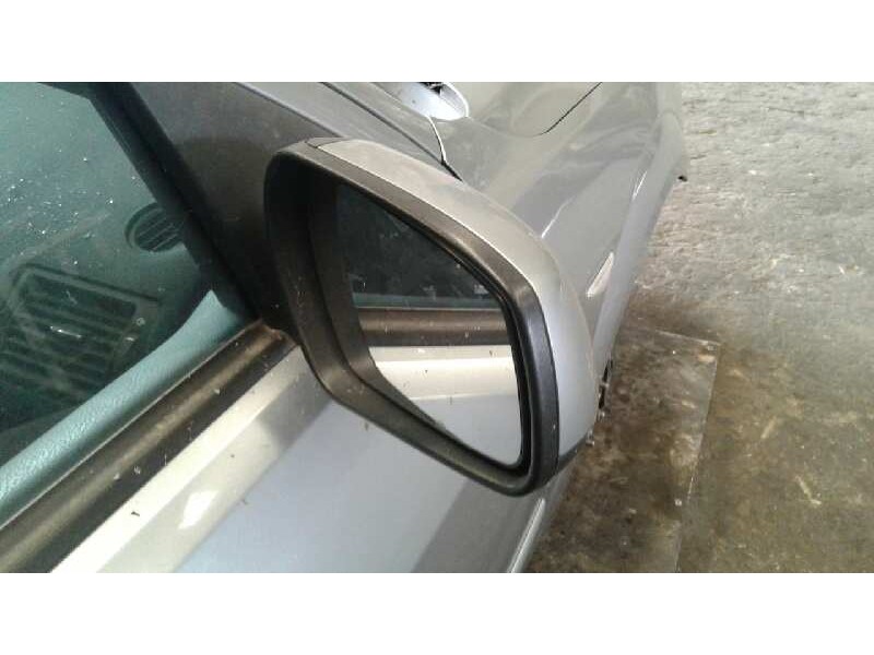 ford mondeo berlina (ge) del año 2004