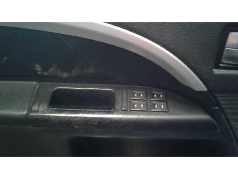 ford mondeo berlina (ge) del año 2004