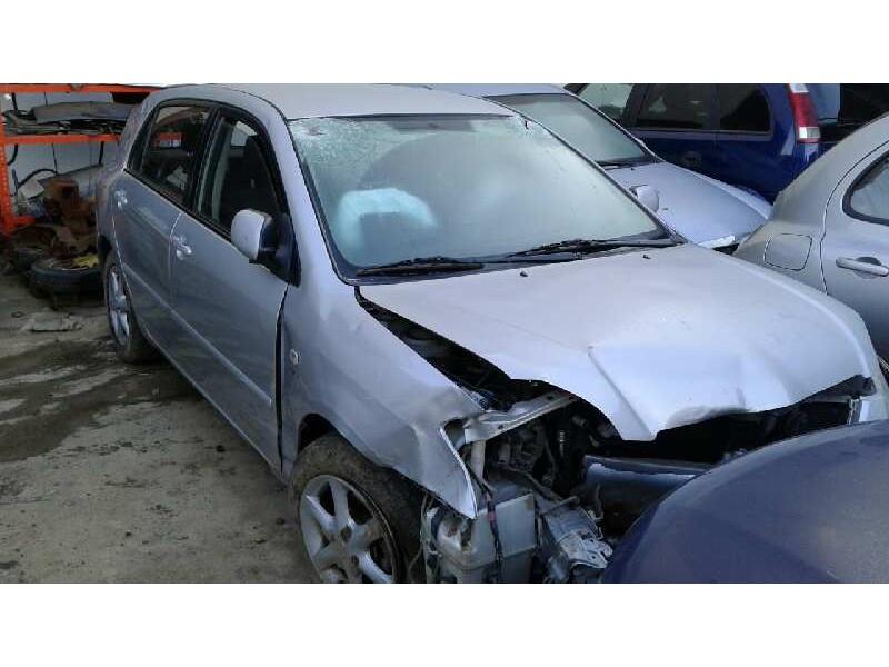 toyota corolla (e12) del año 2004