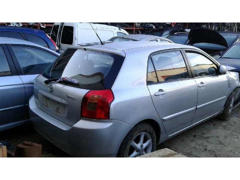 toyota corolla (e12) del año 2004