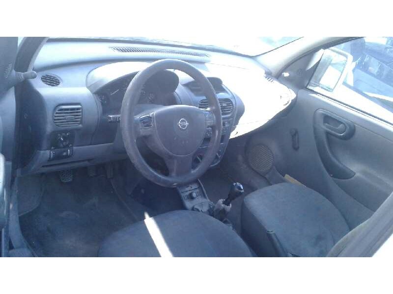 opel combo (corsa c) del año 2005