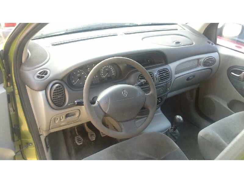 renault scenic (ja..) del año 2002