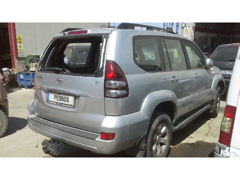 toyota land cruiser (j12) del año 2005