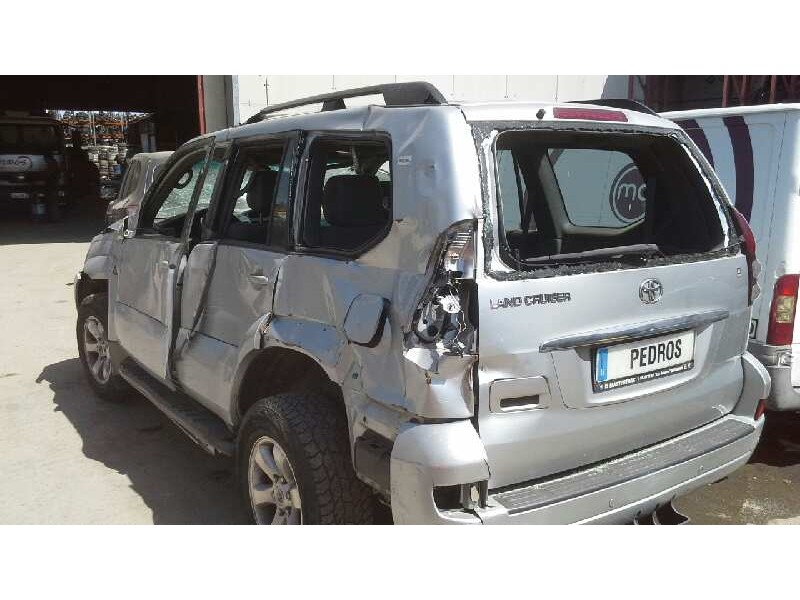 toyota land cruiser (j12) del año 2005