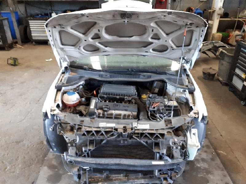 seat ibiza (6j5) del año 2011