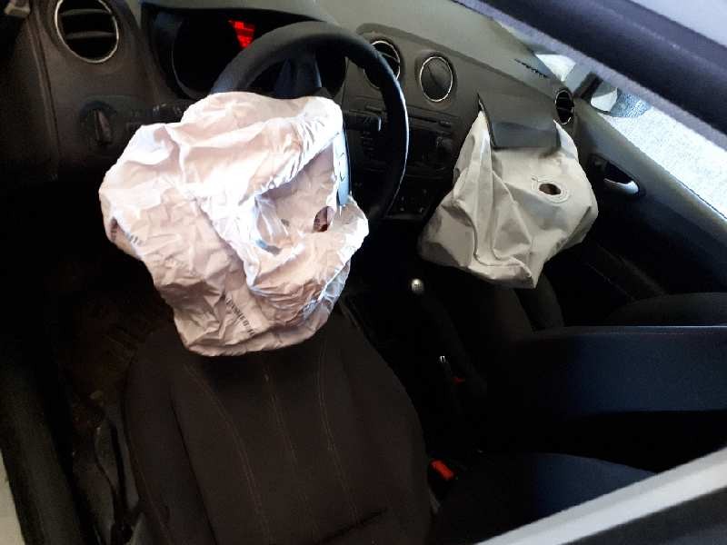 seat ibiza (6j5) del año 2011