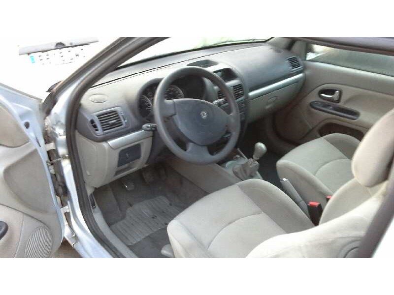 renault clio ii fase ii (b/cb0) del año 2003