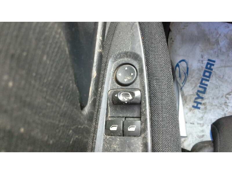 citroën c4 berlina del año 2005