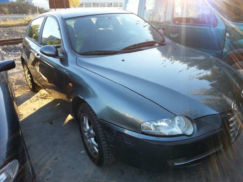 alfa romeo 147 (190) del año 2001