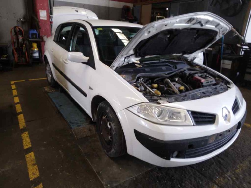 renault megane ii classic berlina del año 2007