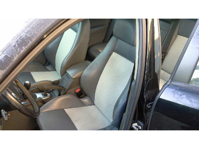 saab 9-3 berlina del año 2003