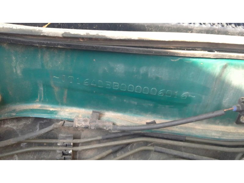 toyota corolla (e11) del año 2001