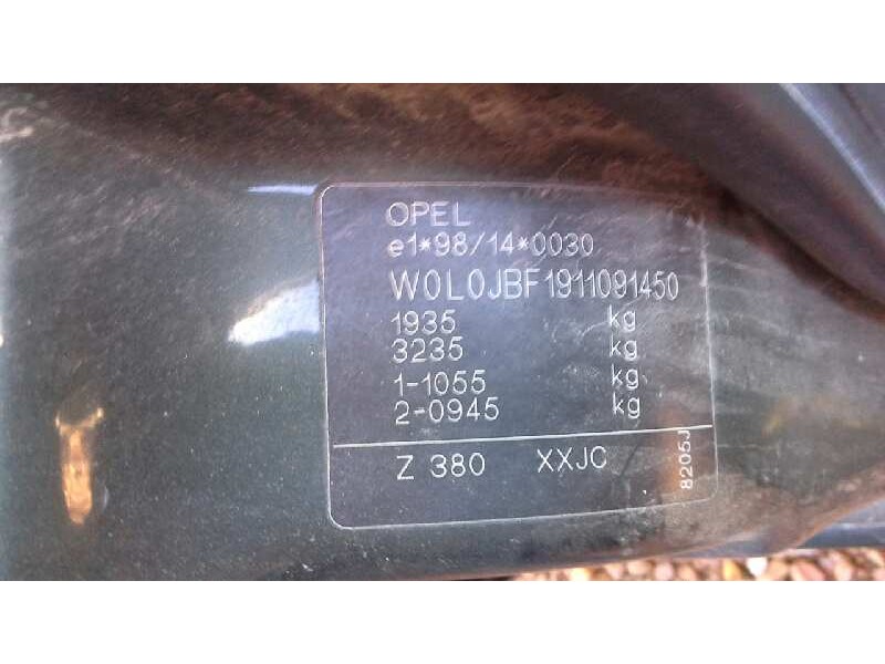 opel vectra b berlina del año 2003