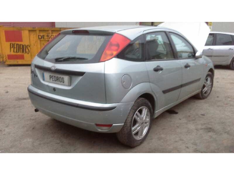 ford focus berlina (cak) del año 2003