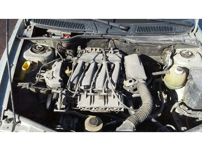 renault megane i fase 2 berlina (ba0) del año 2000