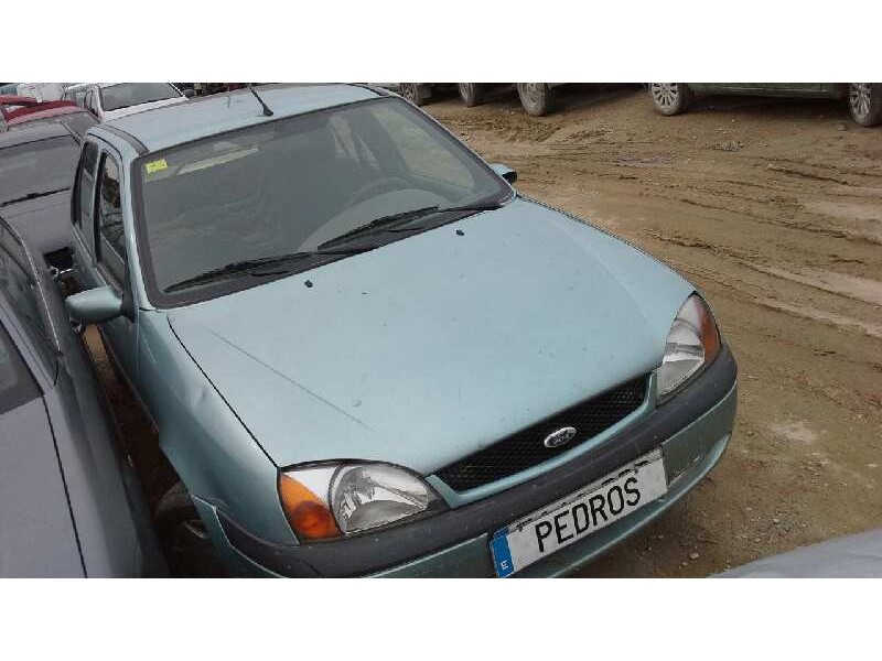ford fiesta berlina (dx) del año 2001