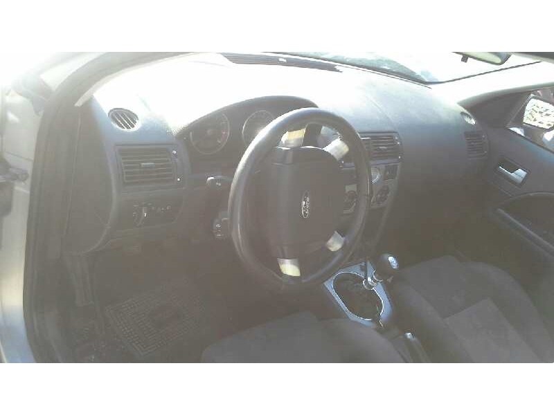 ford mondeo berlina (ge) del año 2003
