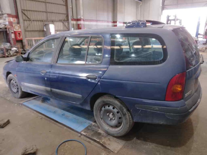 renault megane i fase 2 berlina (ba0) del año 2001