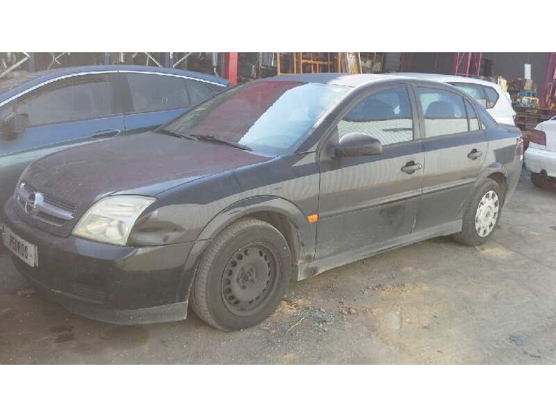 opel vectra c berlina del año 2004