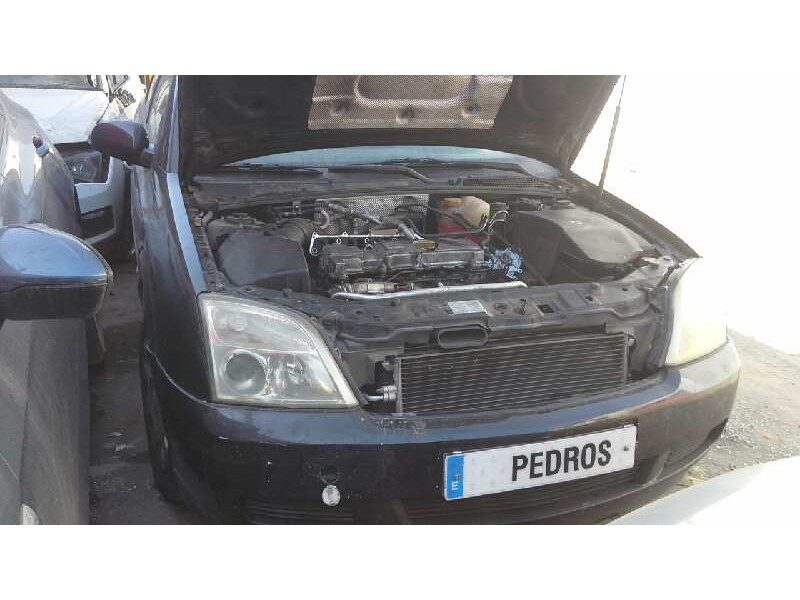 opel vectra c berlina del año 2004