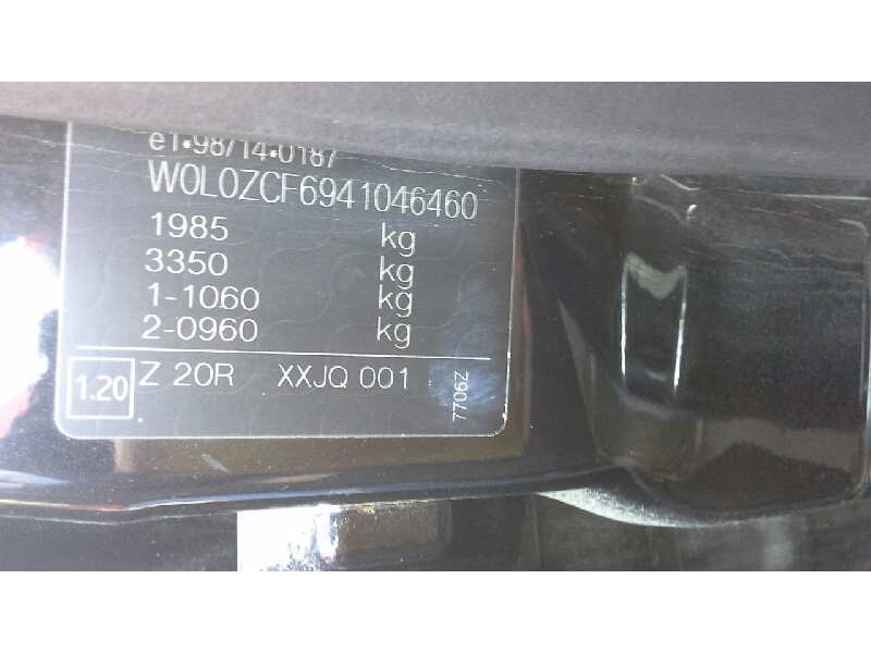 opel vectra c berlina del año 2004