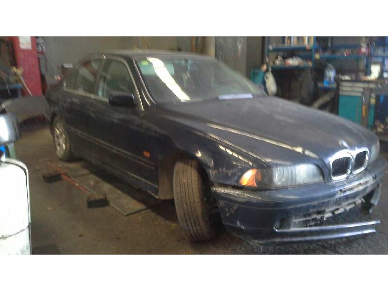 bmw serie 5 berlina (e39) del año 2001
