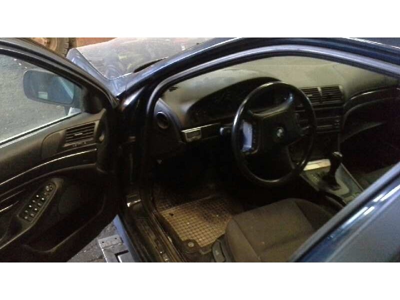 bmw serie 5 berlina (e39) del año 2001