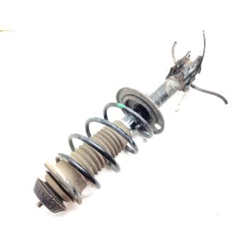 Recambio de amortiguador delantero derecho para toyota yaris (_p13_) 1.4 d (nlp130_) referencia OEM IAM   