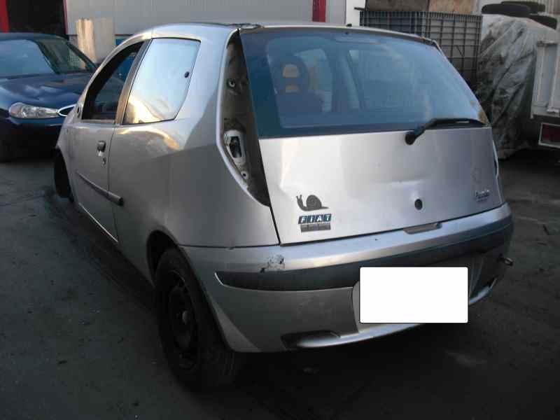 fiat punto berlina (188) del año 2001